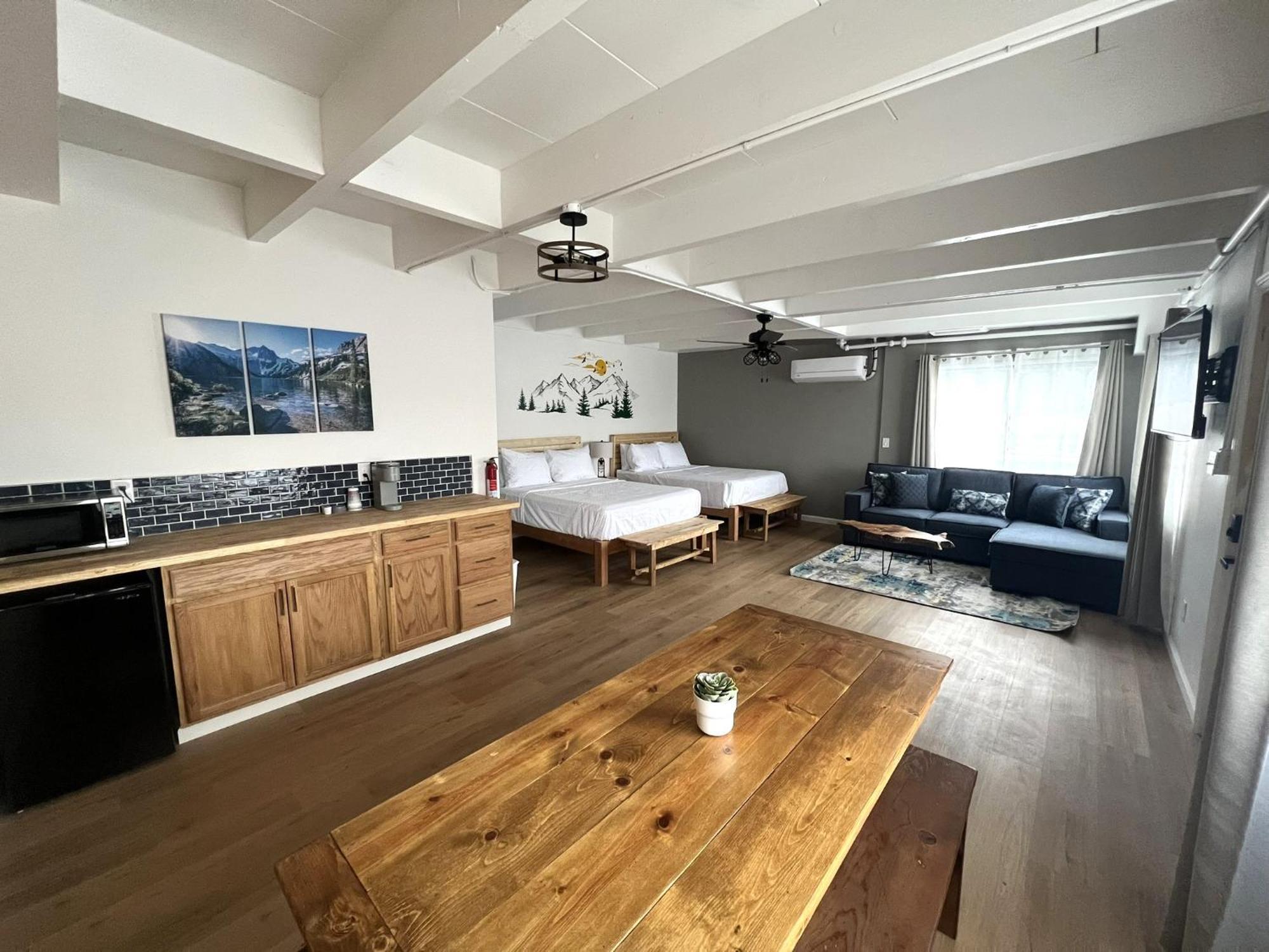 Wofford Village Studios Wofford Heights Esterno foto