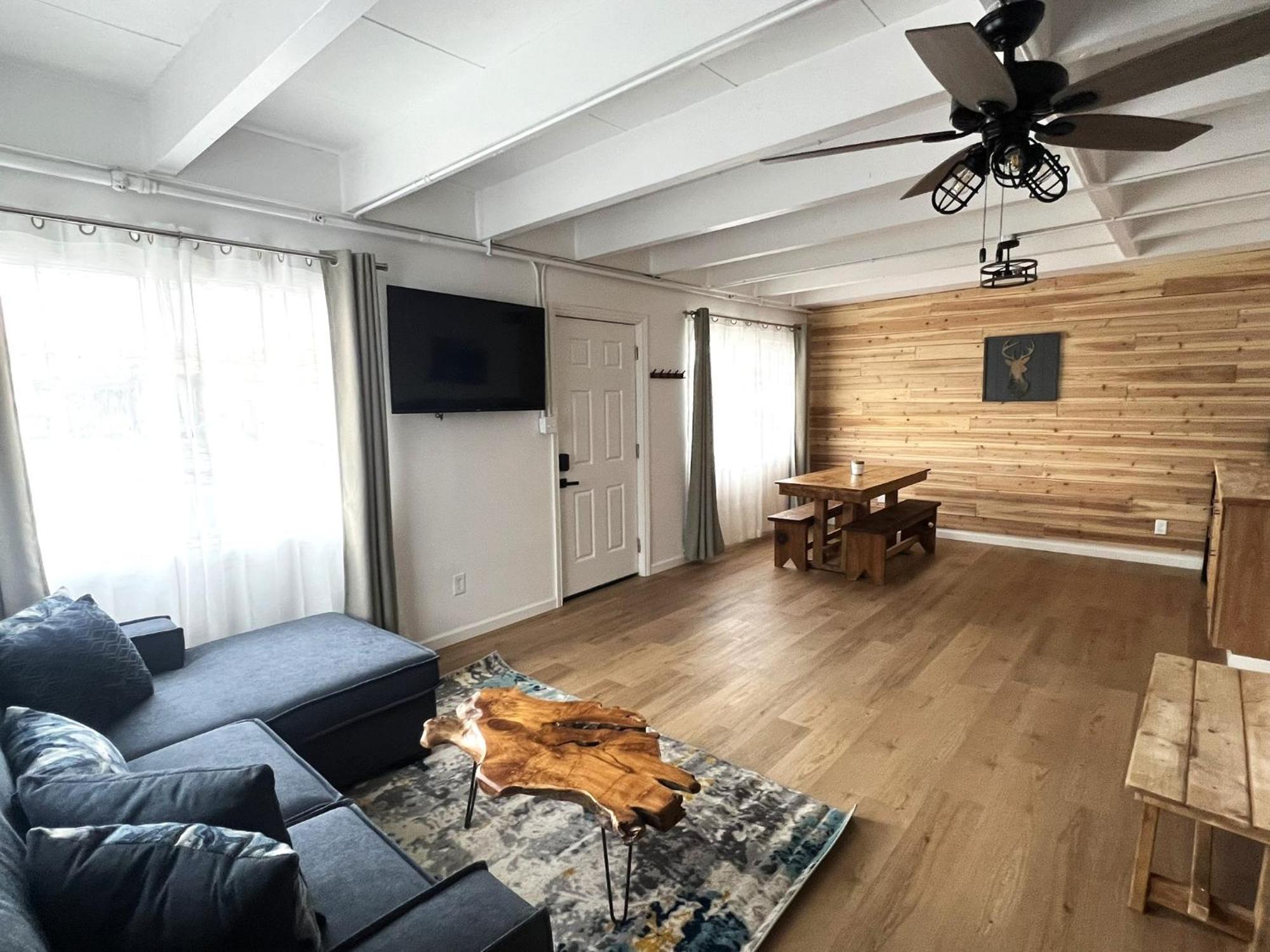Wofford Village Studios Wofford Heights Esterno foto