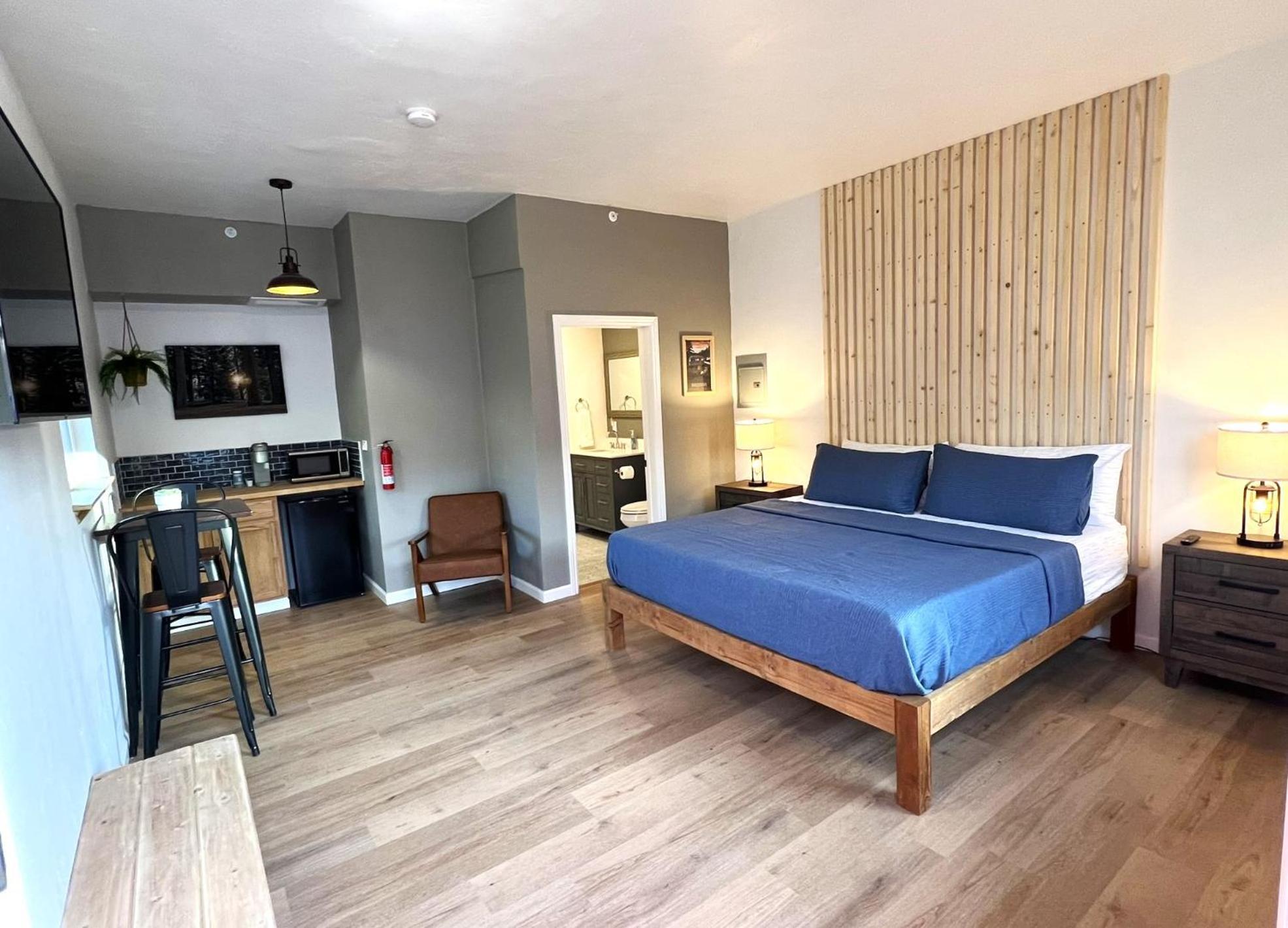 Wofford Village Studios Wofford Heights Esterno foto